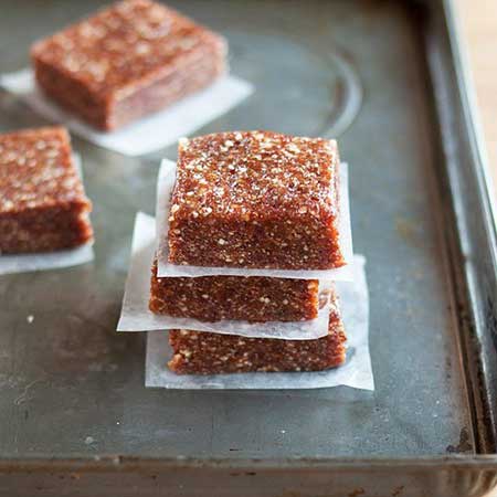 3-Ingredient Energy Bars at Home