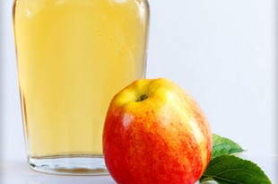 8 Health Benefits of Apple Cider Vinegar