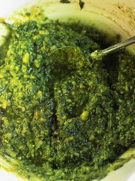 Super Easy Pesto