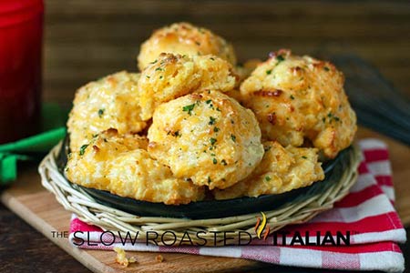 Copycat Red Lobster Cheddar Bay Biscuits in 20 Minutes