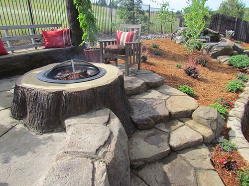 DIY Outdoor Fireplace for Back Yard 