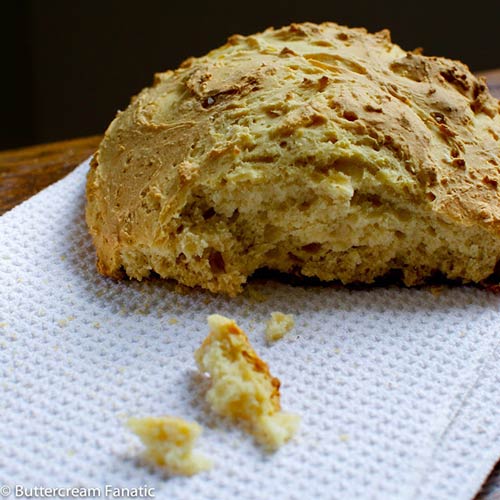 Quick and Easy Skillet Bread (no knead, yeast-free)