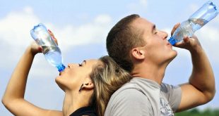 11 Signs You are Probably Not Drinking Enough Water