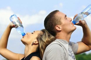 11 Signs You are Probably Not Drinking Enough Water