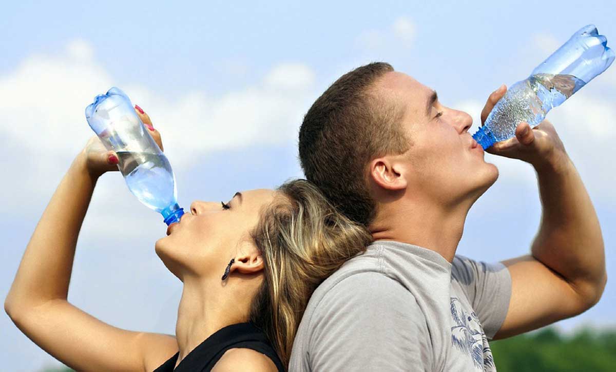 11 Signs You are Probably Not Drinking Enough Water