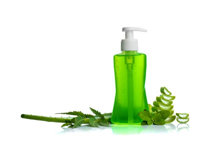Simple Natural Homemade Hand Sanitizer Recipe