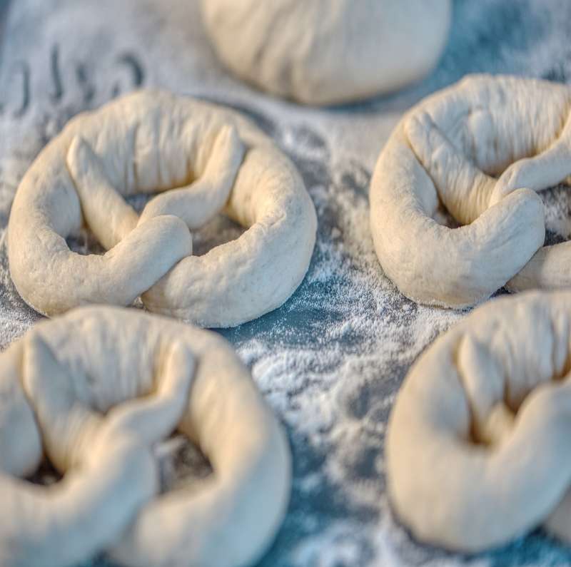 Step-by-Step Guide to Making Amish Soft Pretzels